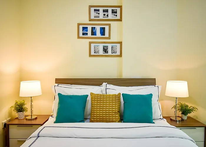 Luxury Escapes - Budget Studio - New Dubai Gate 2 Jlt